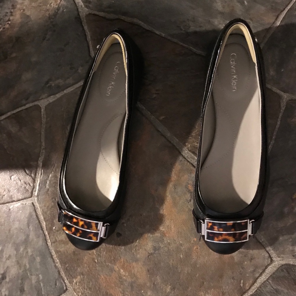 Calvin Klein Black Flats some Leopard Print size 6